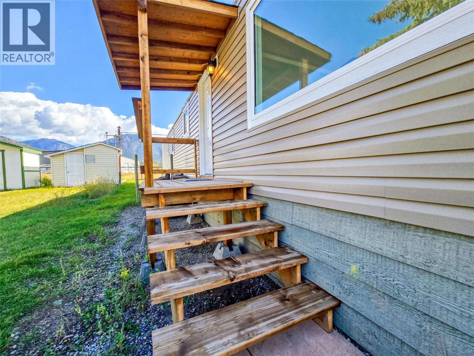 4775 Wood Lane Unit# 30, Windermere, British Columbia  V0B 2L2 - Photo 12 - 10402328