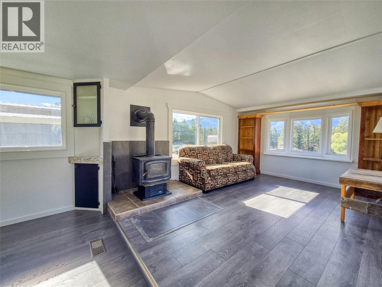 4775 Wood Lane Unit# 30, Windermere, British Columbia  V0B 2L2 - Photo 14 - 10402328