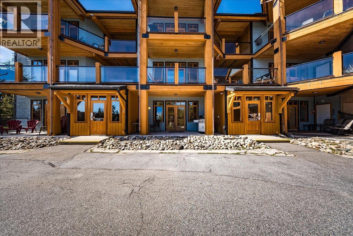 1008 Olaus Way Unit# 2, Rossland, British Columbia  V0G 1Y0 - Photo 1 - 10402138