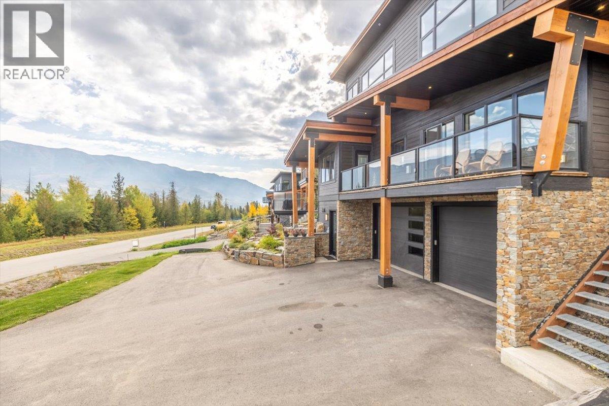 5416 Resort Drive, Fernie, British Columbia  V0B 1M6 - Photo 12 - 10402543