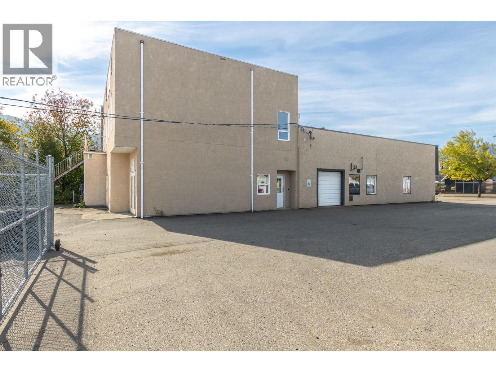 430 7 Street Sw, Salmon Arm, British Columbia  V1E 1S9 - Photo 3 - 10402454