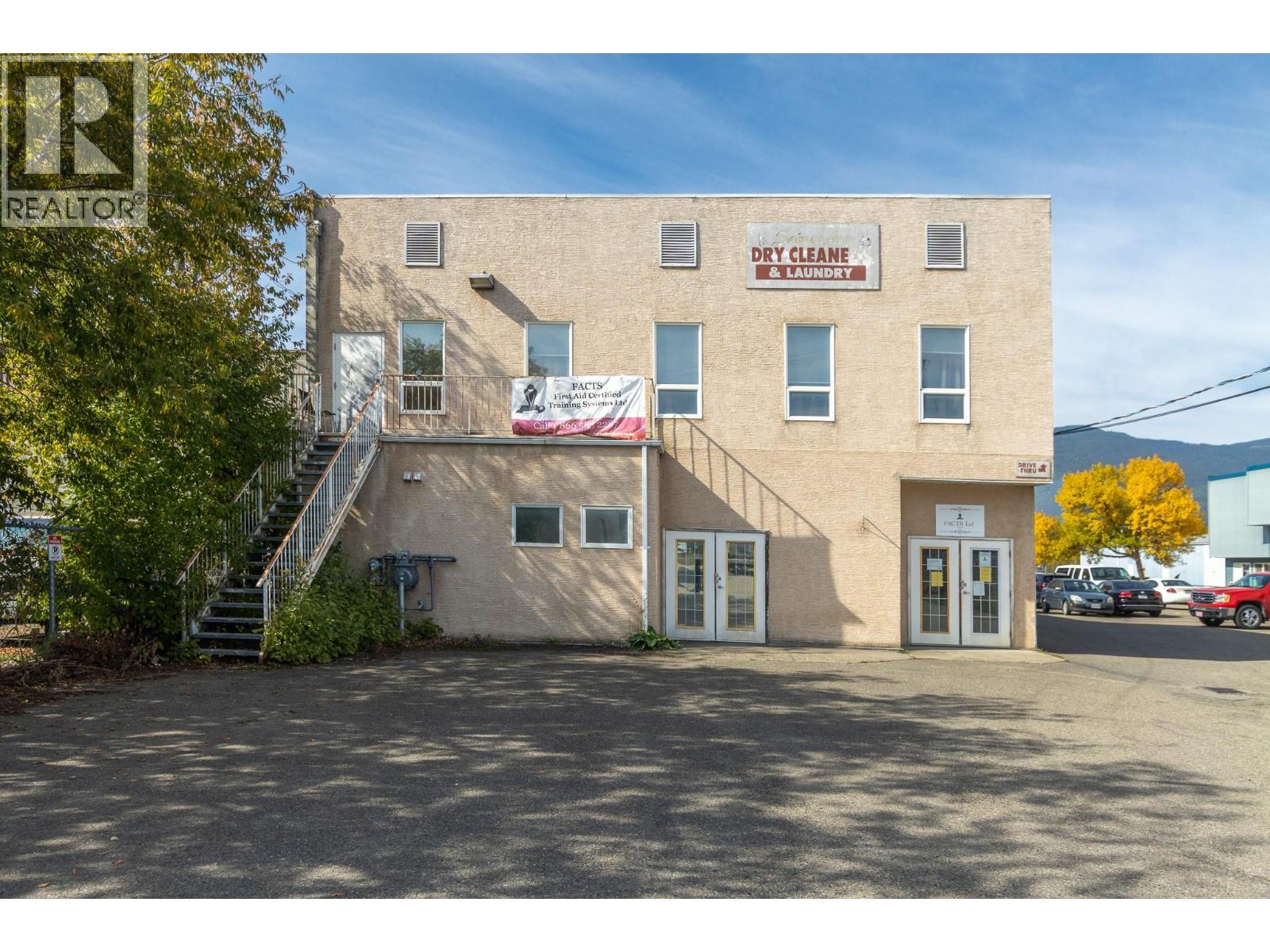 430 7 Street Sw, Salmon Arm, British Columbia  V1E 1S9 - Photo 4 - 10402454