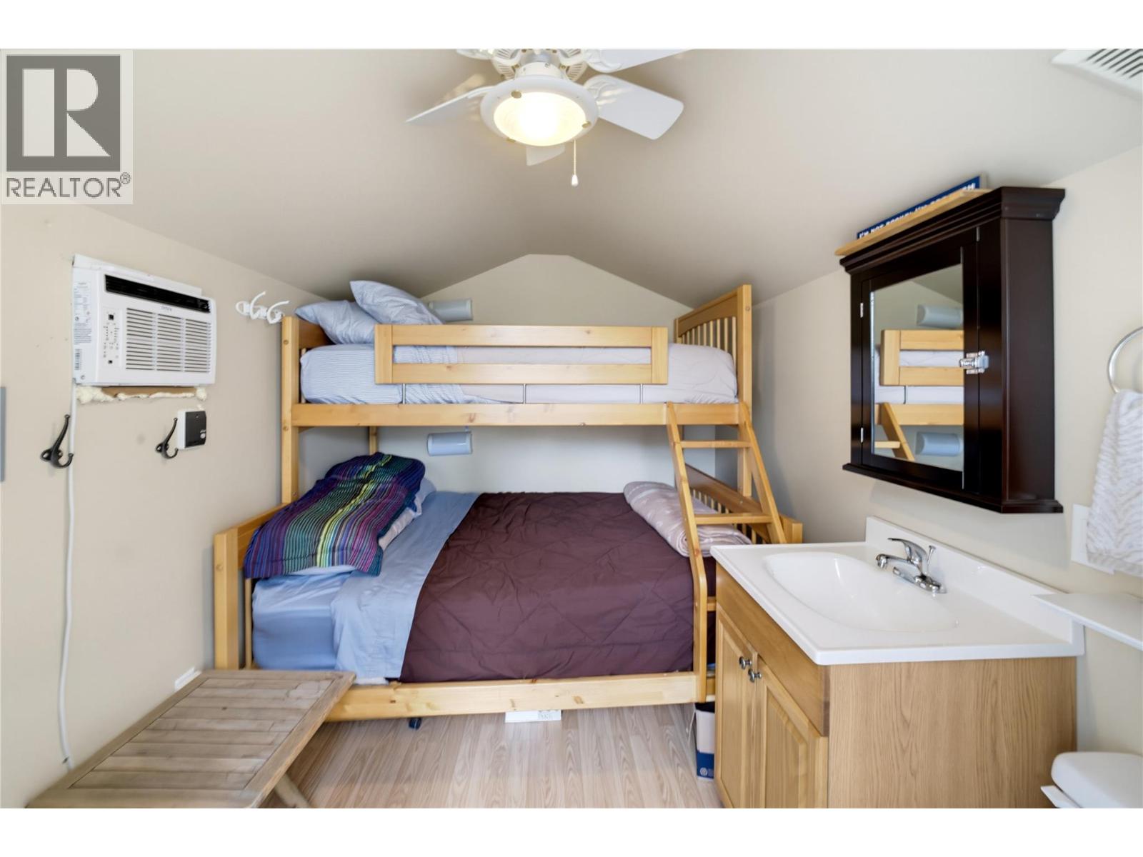 8242 97a Highway Unit# 65, Mara, British Columbia  V0E 2K0 - Photo 10 - 10402393