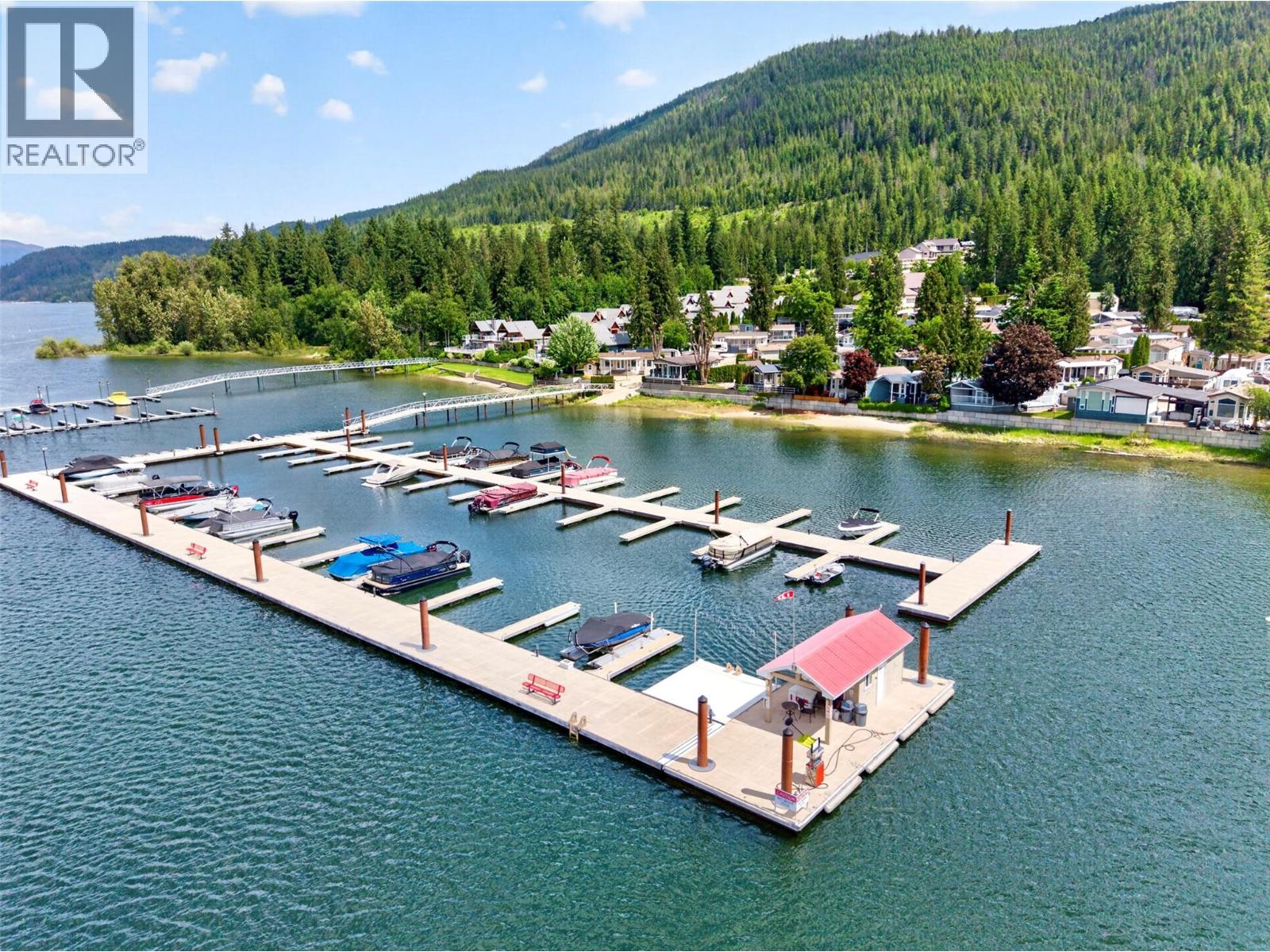 8242 97a Highway Unit# 65, Mara, British Columbia  V0E 2K0 - Photo 3 - 10402393