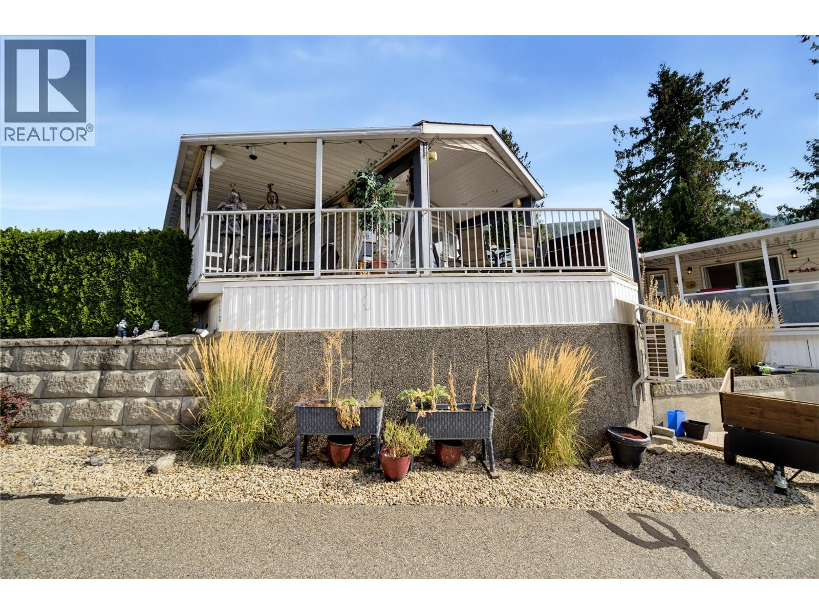 8242 97a Highway Unit# 65, Mara, British Columbia  V0E 2K0 - Photo 38 - 10402393