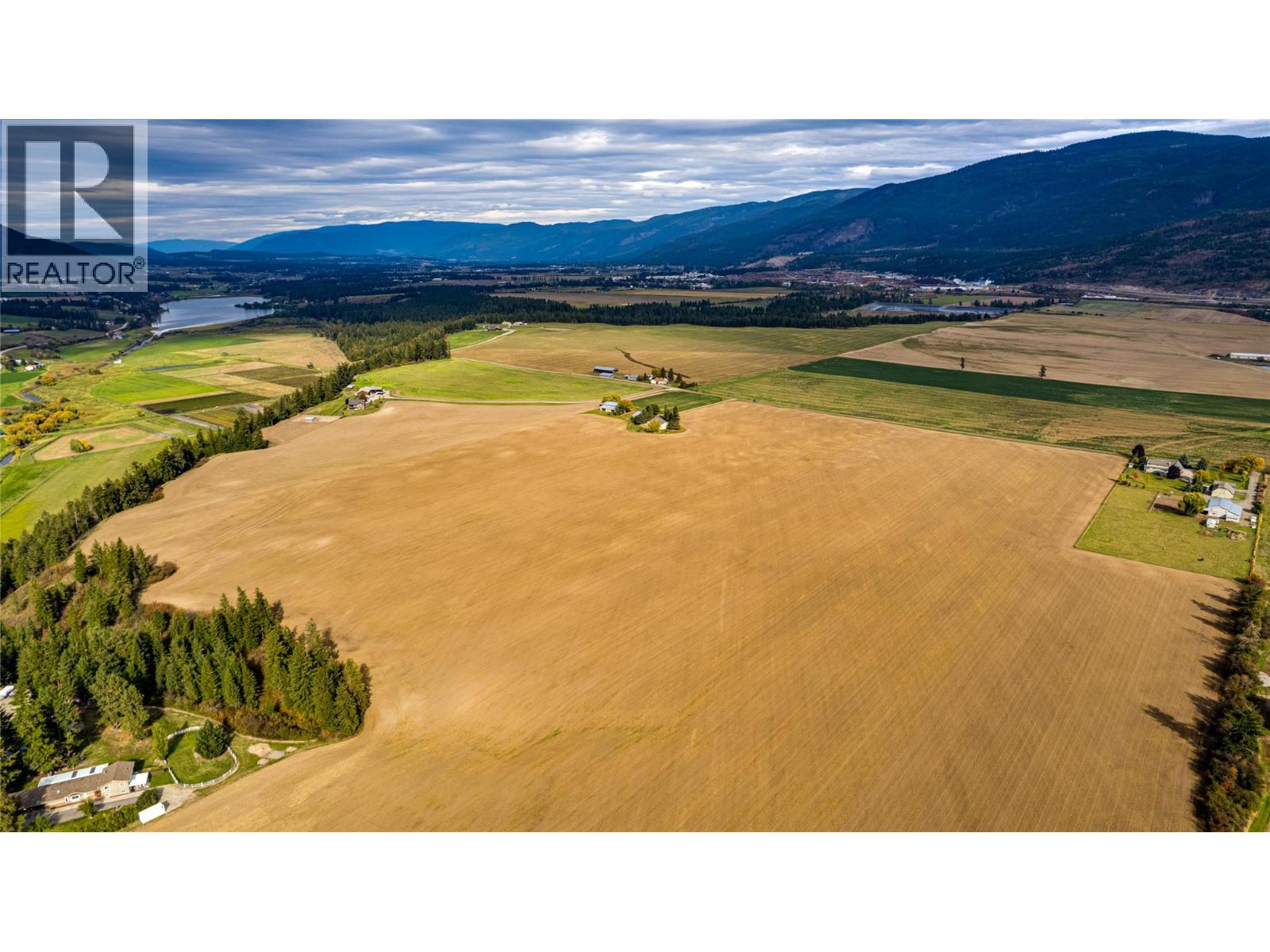 683 Clinton Road, Spallumcheen, British Columbia  V4Y 0P3 - Photo 17 - 10402165