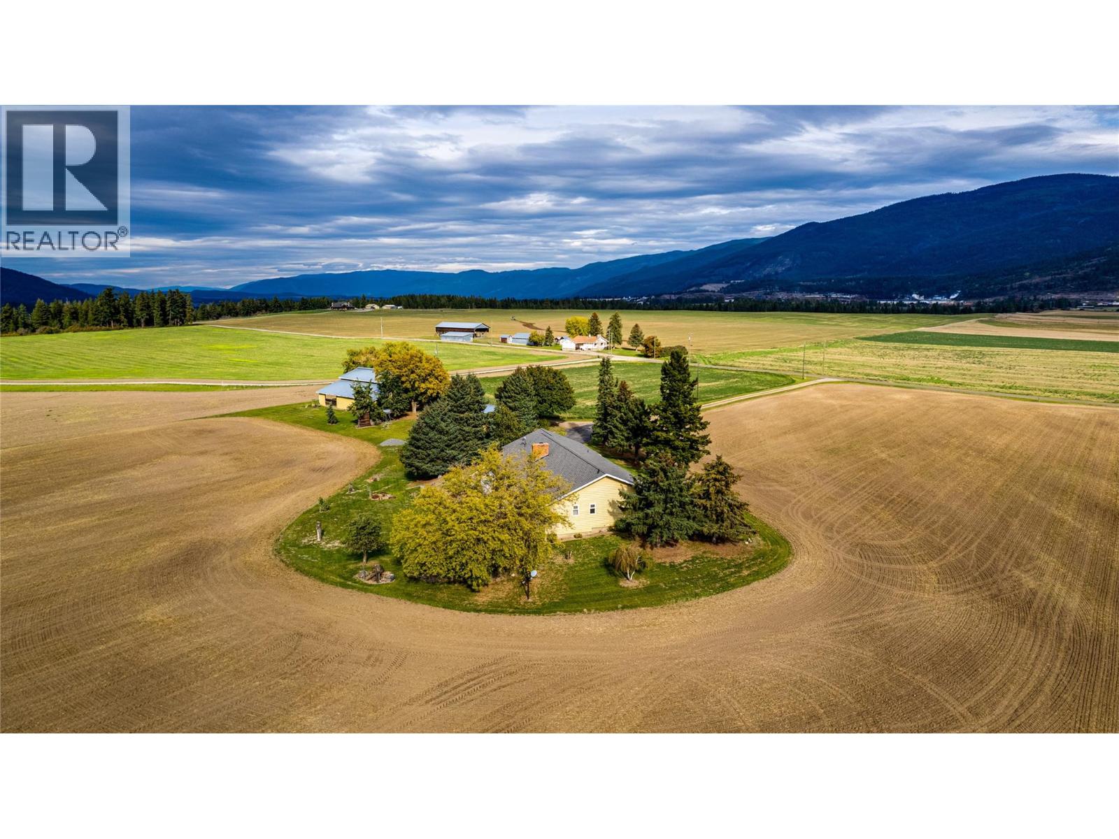 683 Clinton Road, Spallumcheen, British Columbia  V4Y 0P3 - Photo 18 - 10402165