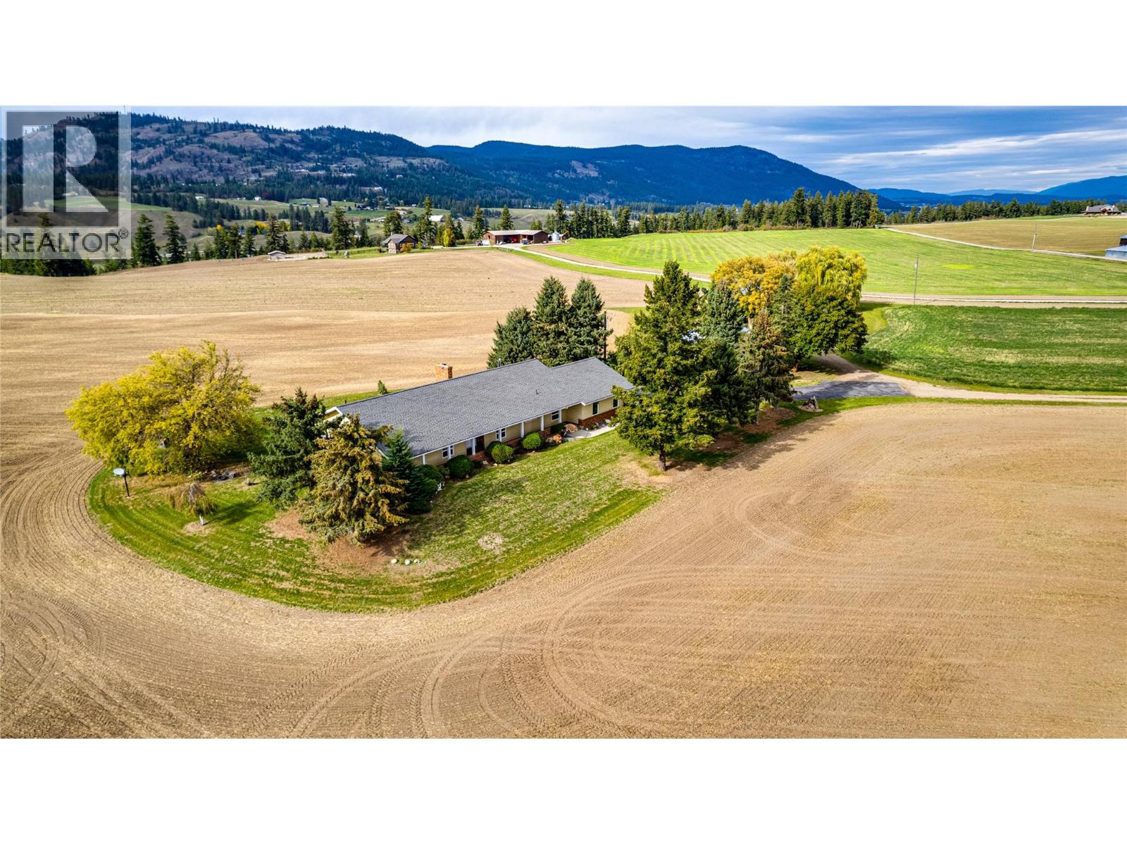 683 Clinton Road, Spallumcheen, British Columbia  V4Y 0P3 - Photo 22 - 10402165