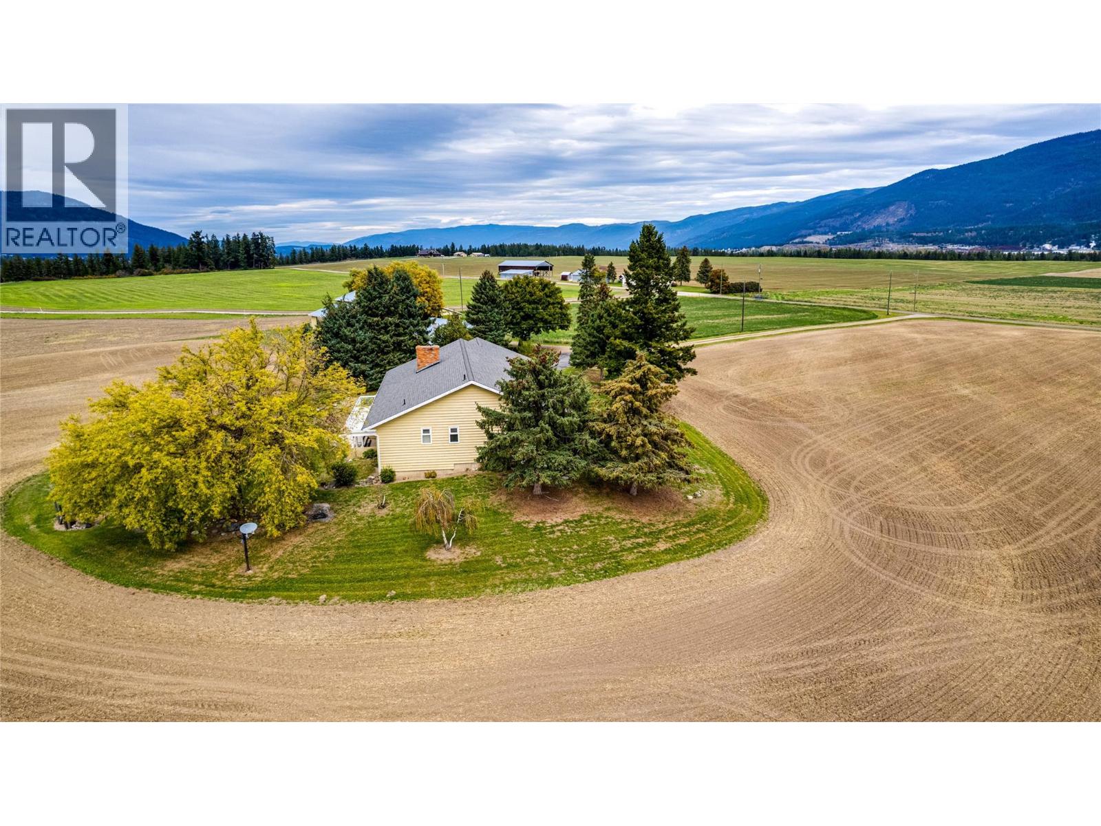 683 Clinton Road, Spallumcheen, British Columbia  V4Y 0P3 - Photo 25 - 10402165