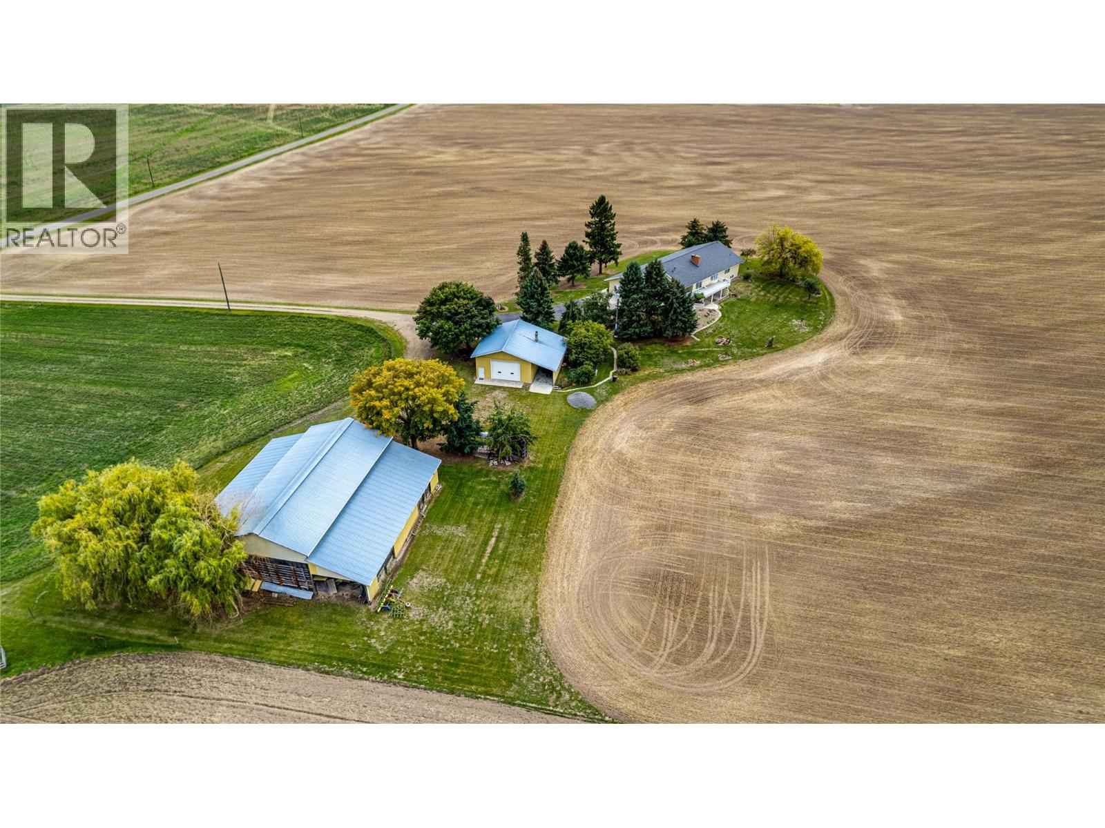 683 Clinton Road, Spallumcheen, British Columbia  V4Y 0P3 - Photo 26 - 10402165