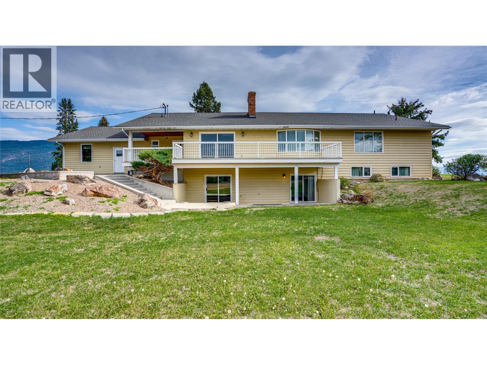 683 Clinton Road, Spallumcheen, British Columbia  V4Y 0P3 - Photo 69 - 10402165