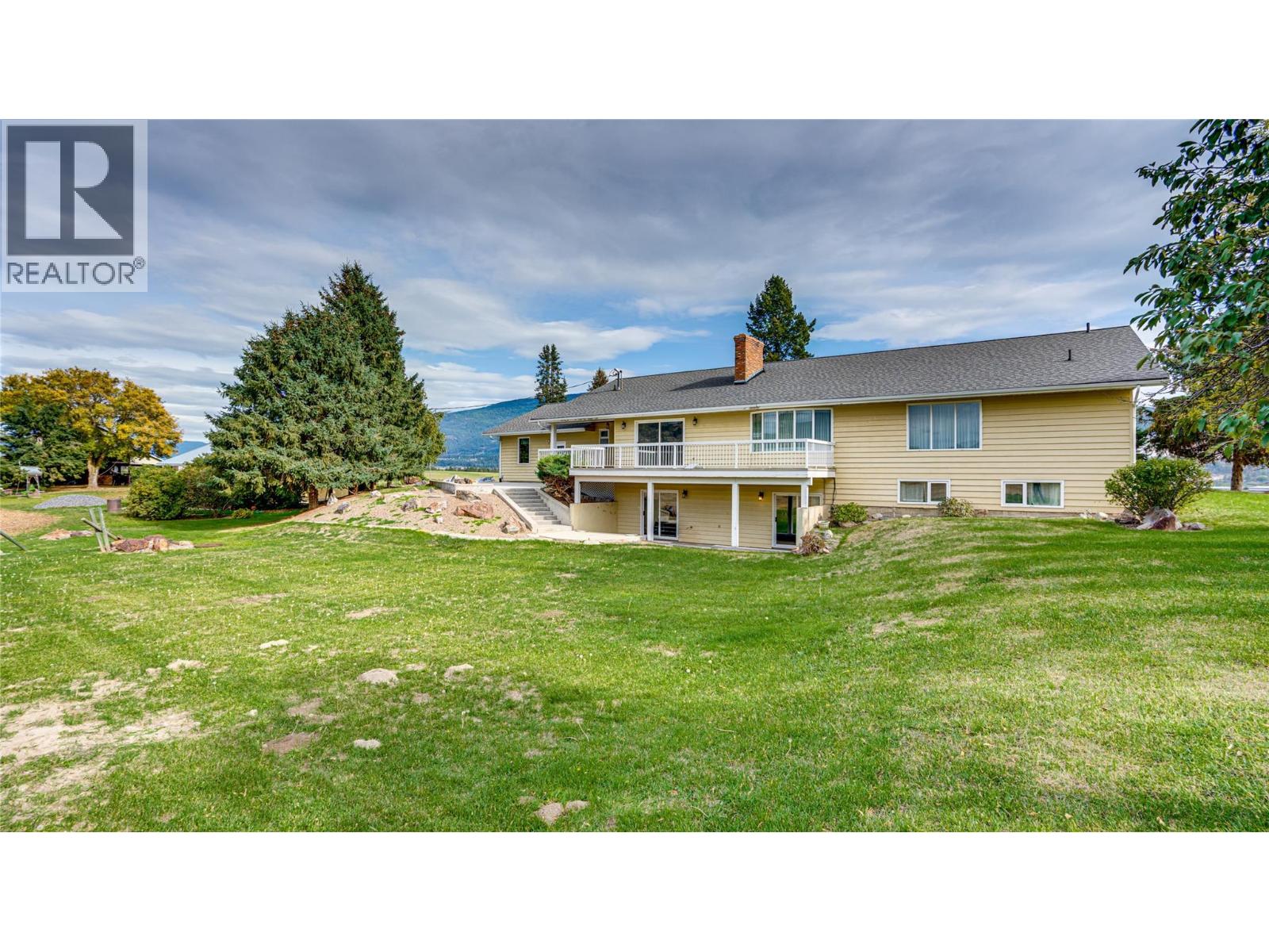 683 Clinton Road, Spallumcheen, British Columbia  V4Y 0P3 - Photo 70 - 10402165