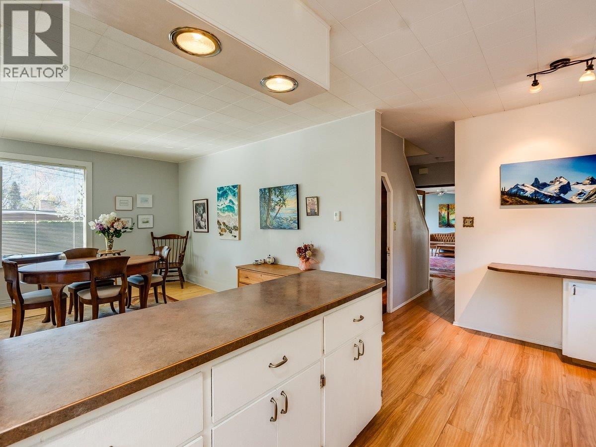 904 Fifth Street, Nelson, British Columbia  V1L 2X8 - Photo 12 - 10402421