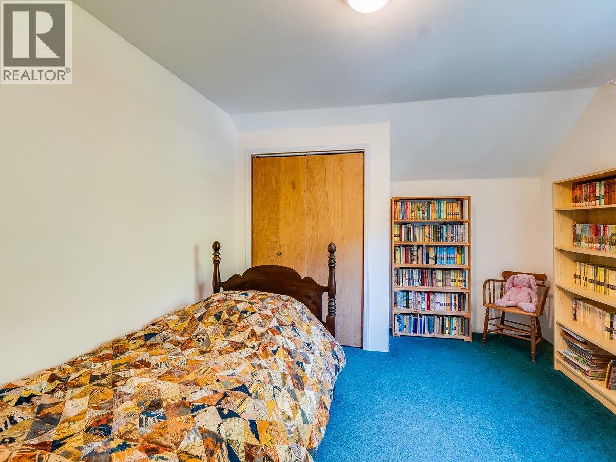 904 Fifth Street, Nelson, British Columbia  V1L 2X8 - Photo 33 - 10402421
