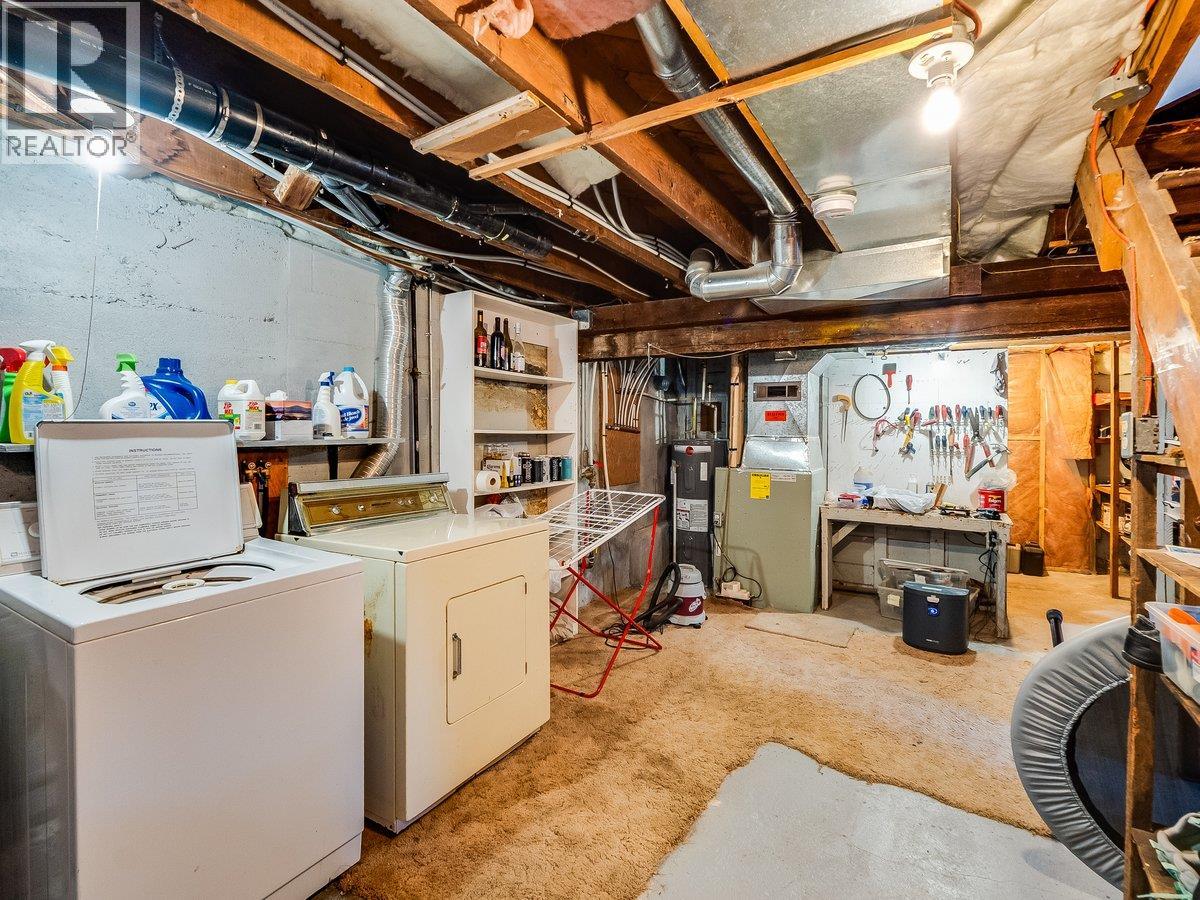 904 Fifth Street, Nelson, British Columbia  V1L 2X8 - Photo 37 - 10402421
