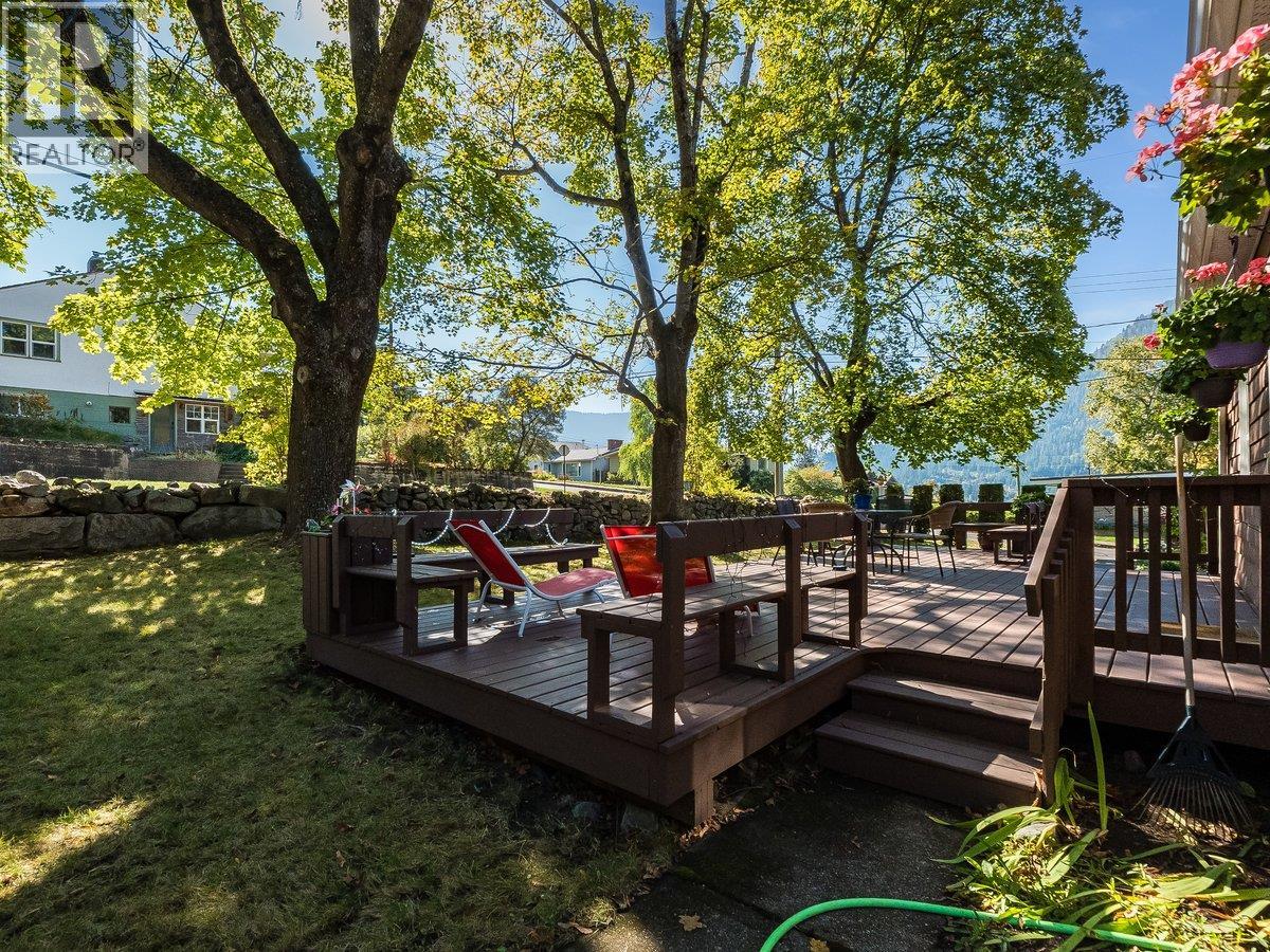 904 Fifth Street, Nelson, British Columbia  V1L 2X8 - Photo 42 - 10402421