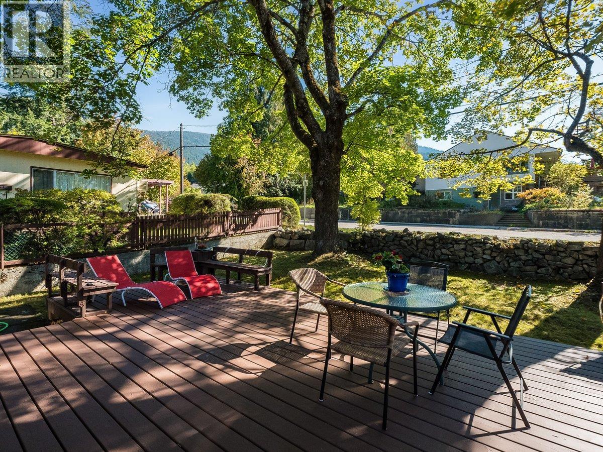 904 Fifth Street, Nelson, British Columbia  V1L 2X8 - Photo 45 - 10402421