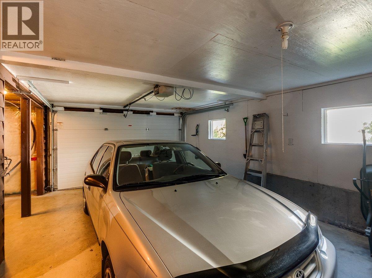904 Fifth Street, Nelson, British Columbia  V1L 2X8 - Photo 49 - 10402421