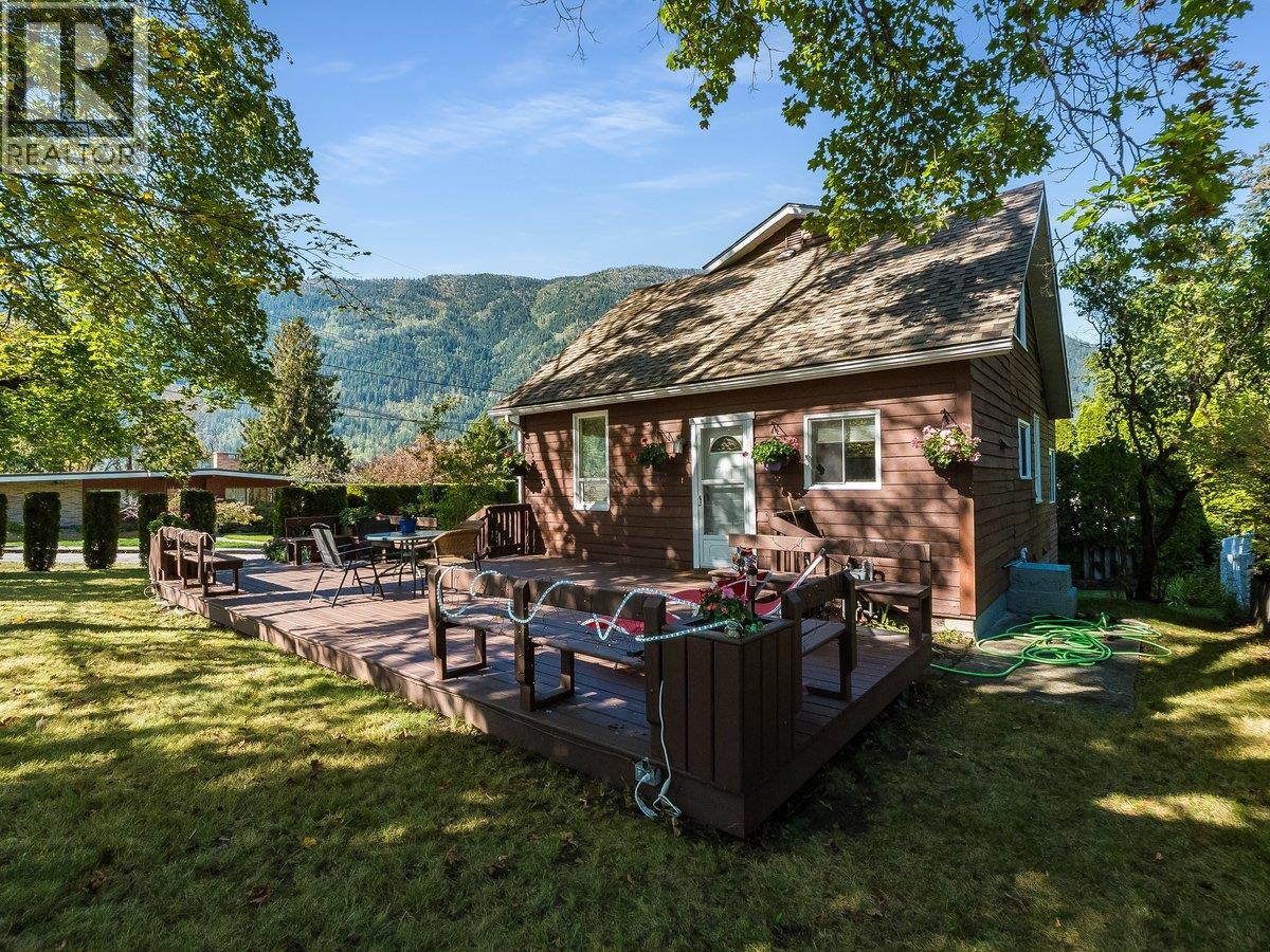 904 Fifth Street, Nelson, British Columbia  V1L 2X8 - Photo 51 - 10402421