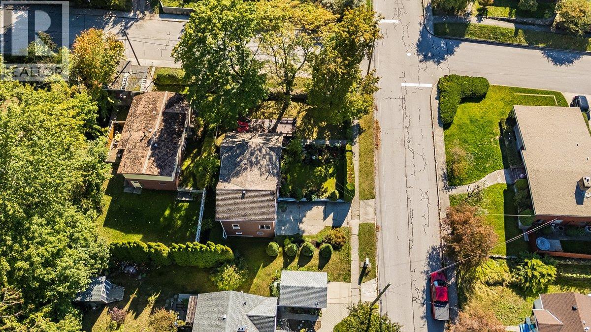 904 Fifth Street, Nelson, British Columbia  V1L 2X8 - Photo 56 - 10402421