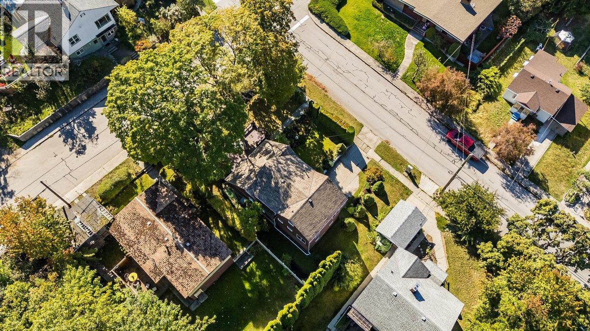 904 Fifth Street, Nelson, British Columbia  V1L 2X8 - Photo 57 - 10402421