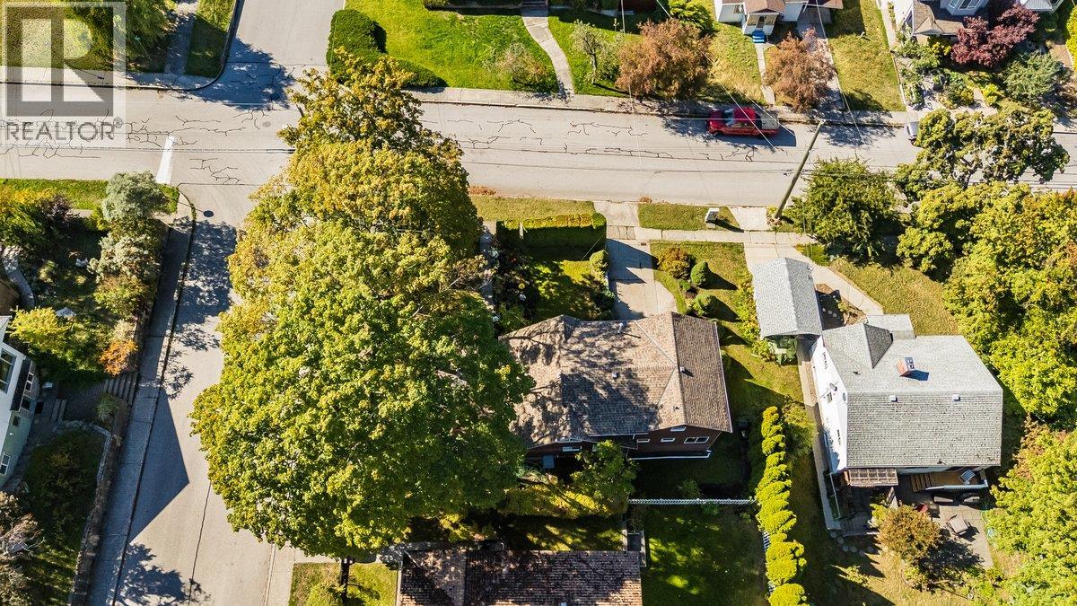 904 Fifth Street, Nelson, British Columbia  V1L 2X8 - Photo 62 - 10402421