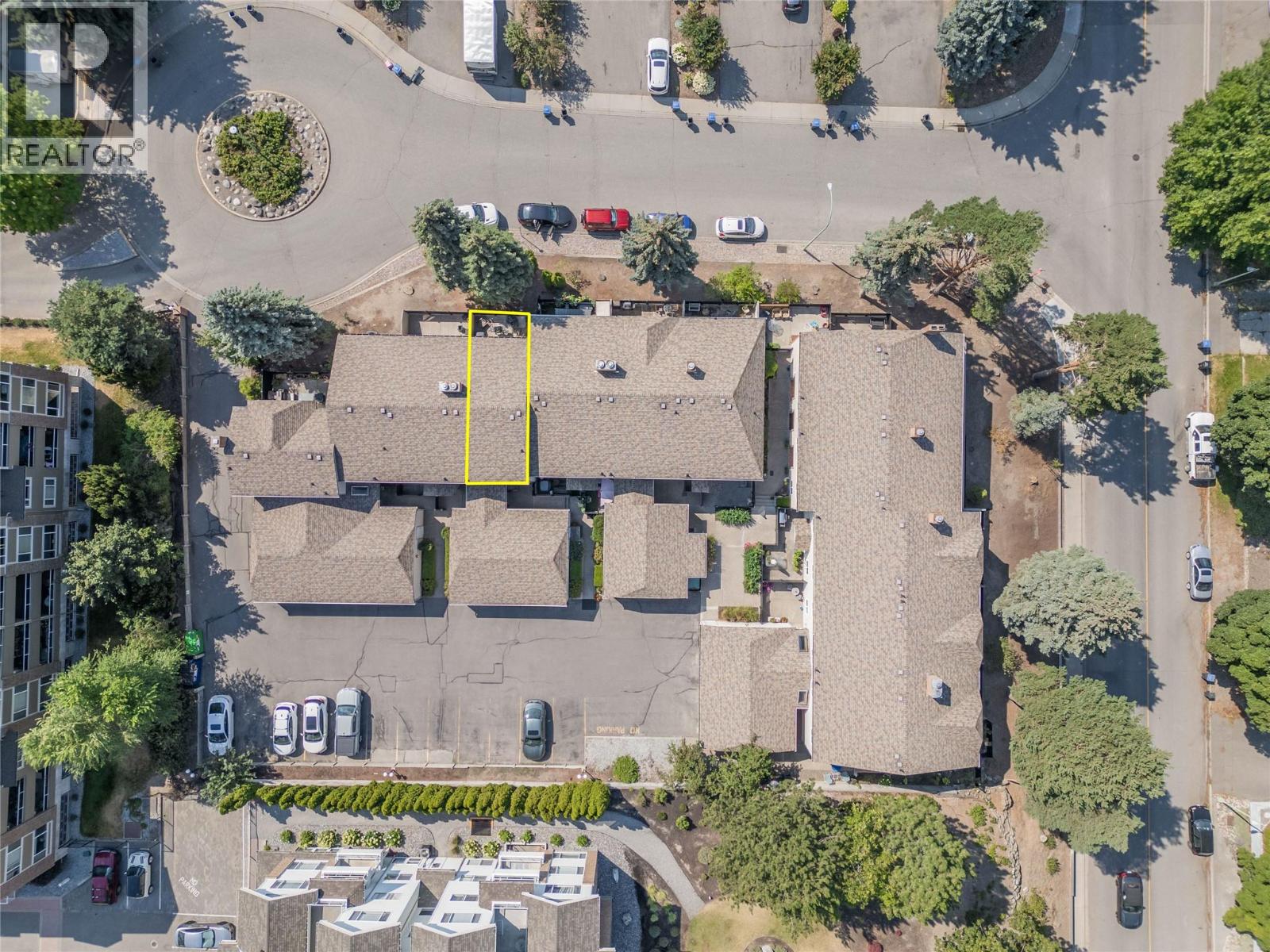 1675 Thayer Court Unit# 3, Kelowna, British Columbia  V1Y 8M2 - Photo 1 - 10401740
