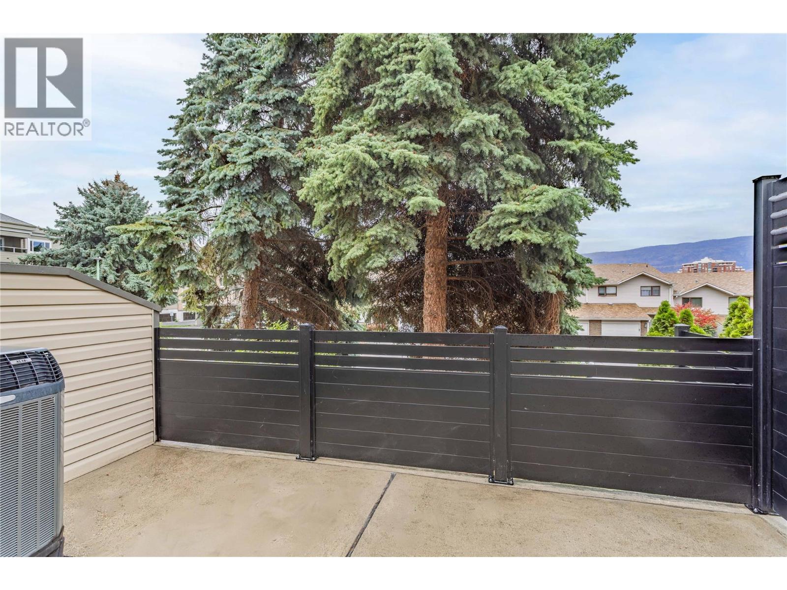 1675 Thayer Court Unit# 3, Kelowna, British Columbia  V1Y 8M2 - Photo 12 - 10401740