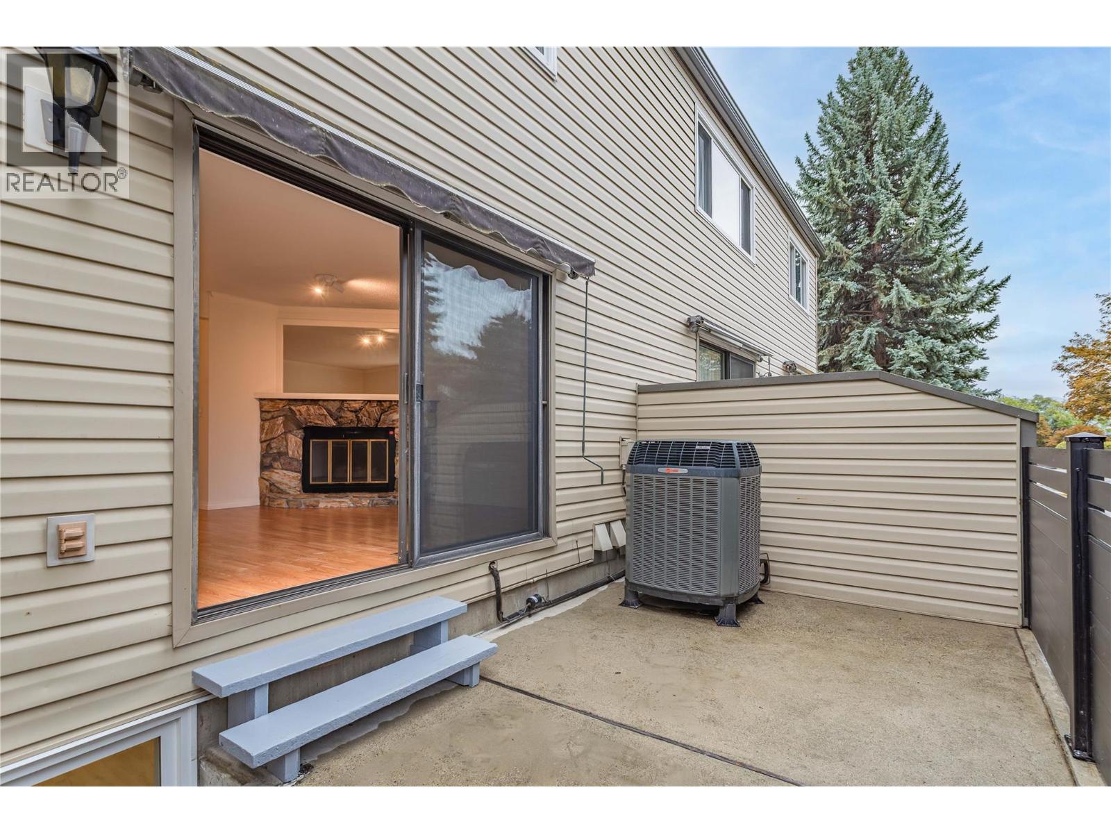1675 Thayer Court Unit# 3, Kelowna, British Columbia  V1Y 8M2 - Photo 13 - 10401740