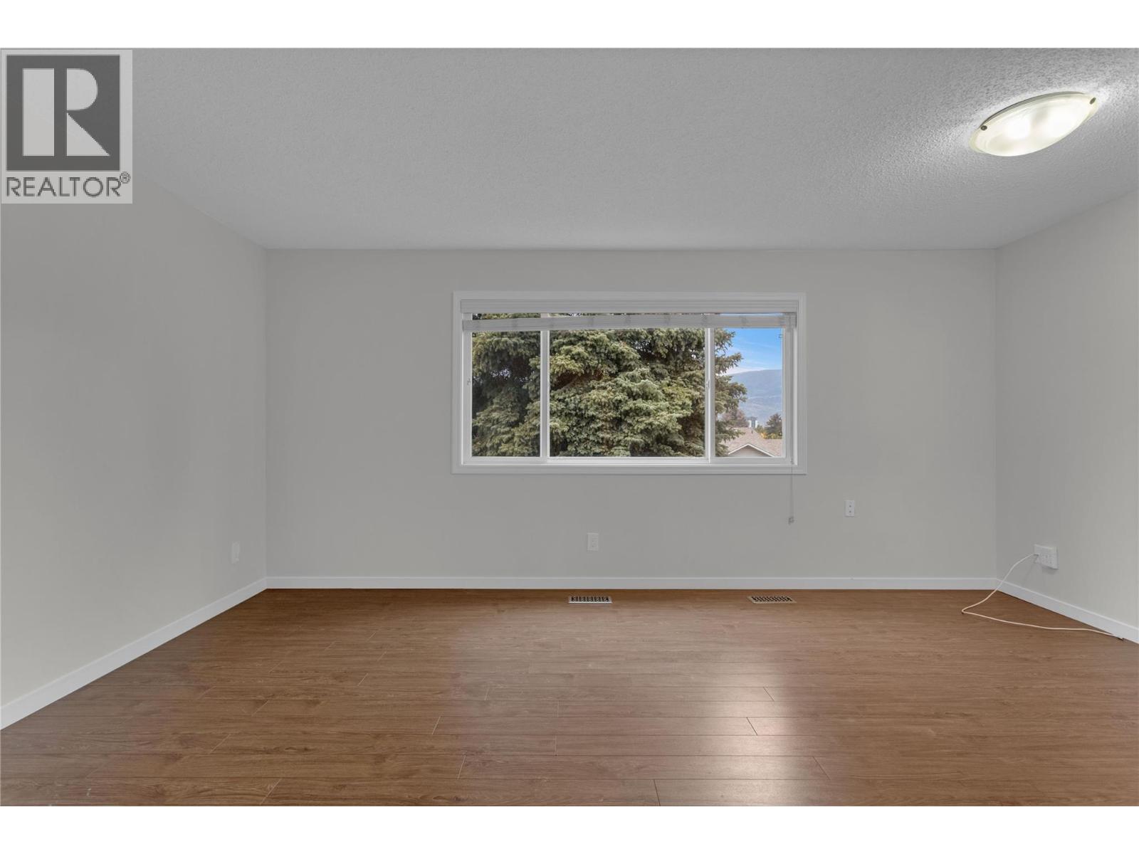 1675 Thayer Court Unit# 3, Kelowna, British Columbia  V1Y 8M2 - Photo 16 - 10401740