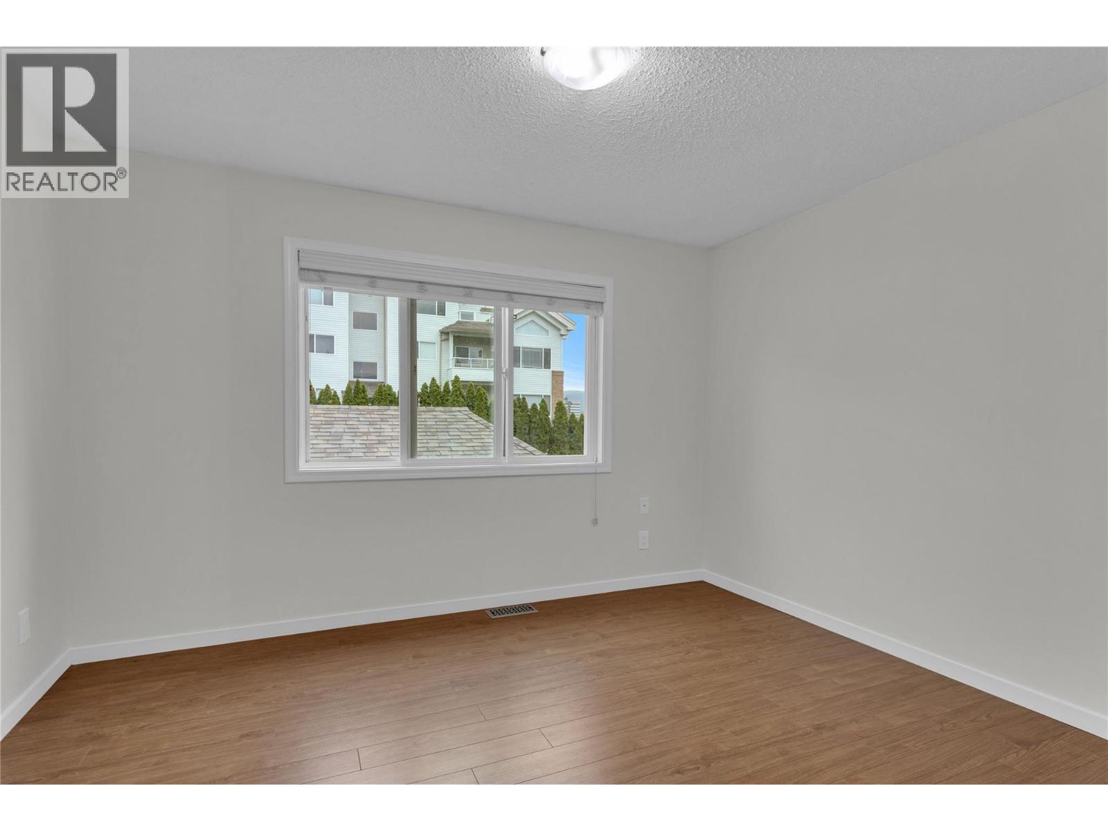 1675 Thayer Court Unit# 3, Kelowna, British Columbia  V1Y 8M2 - Photo 24 - 10401740