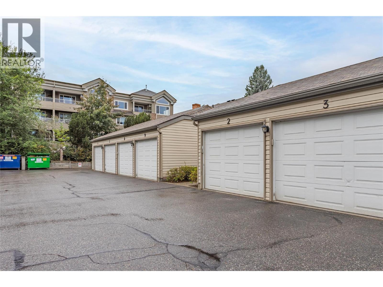 1675 Thayer Court Unit# 3, Kelowna, British Columbia  V1Y 8M2 - Photo 40 - 10401740