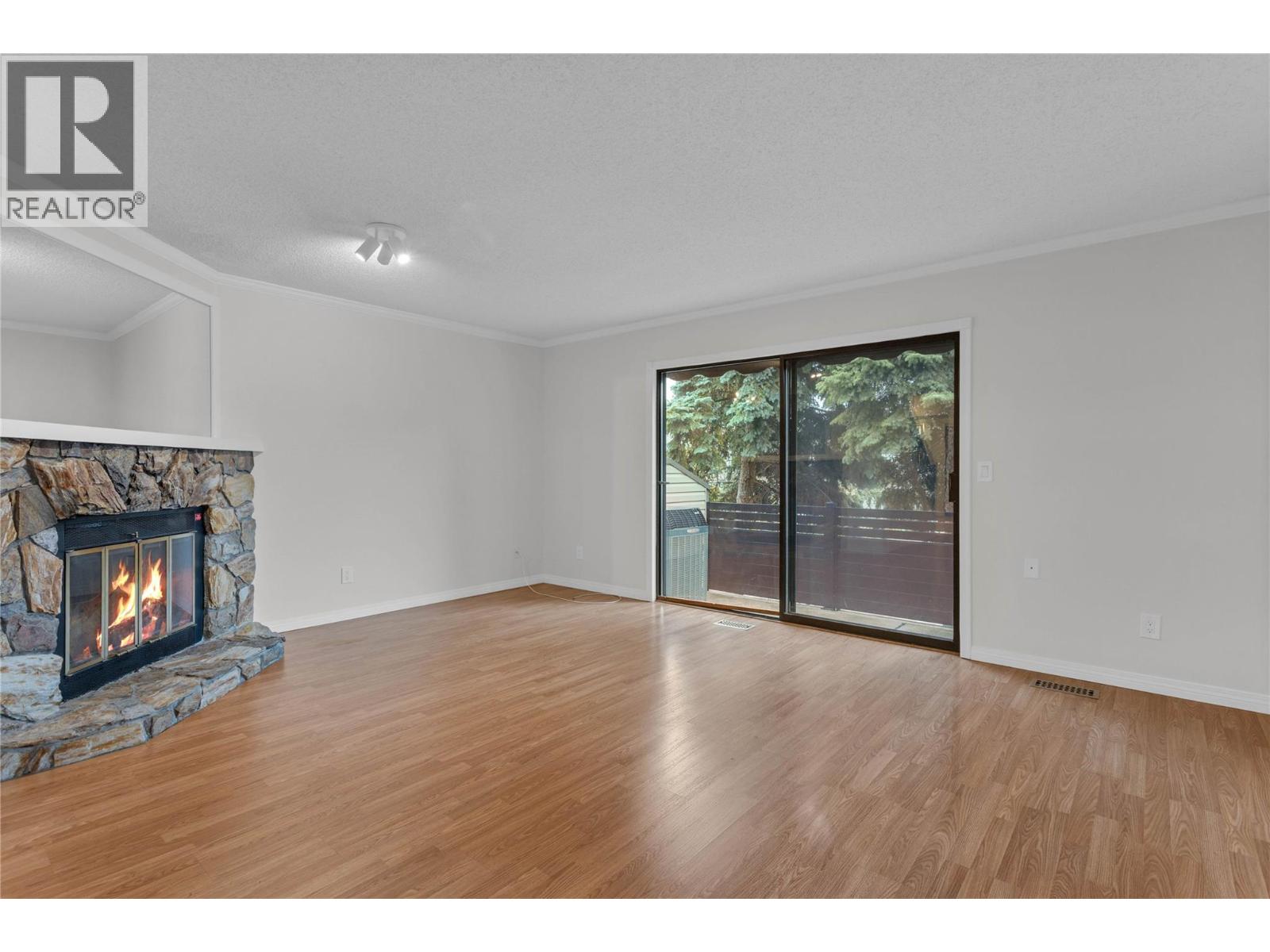 1675 Thayer Court Unit# 3, Kelowna, British Columbia  V1Y 8M2 - Photo 6 - 10401740