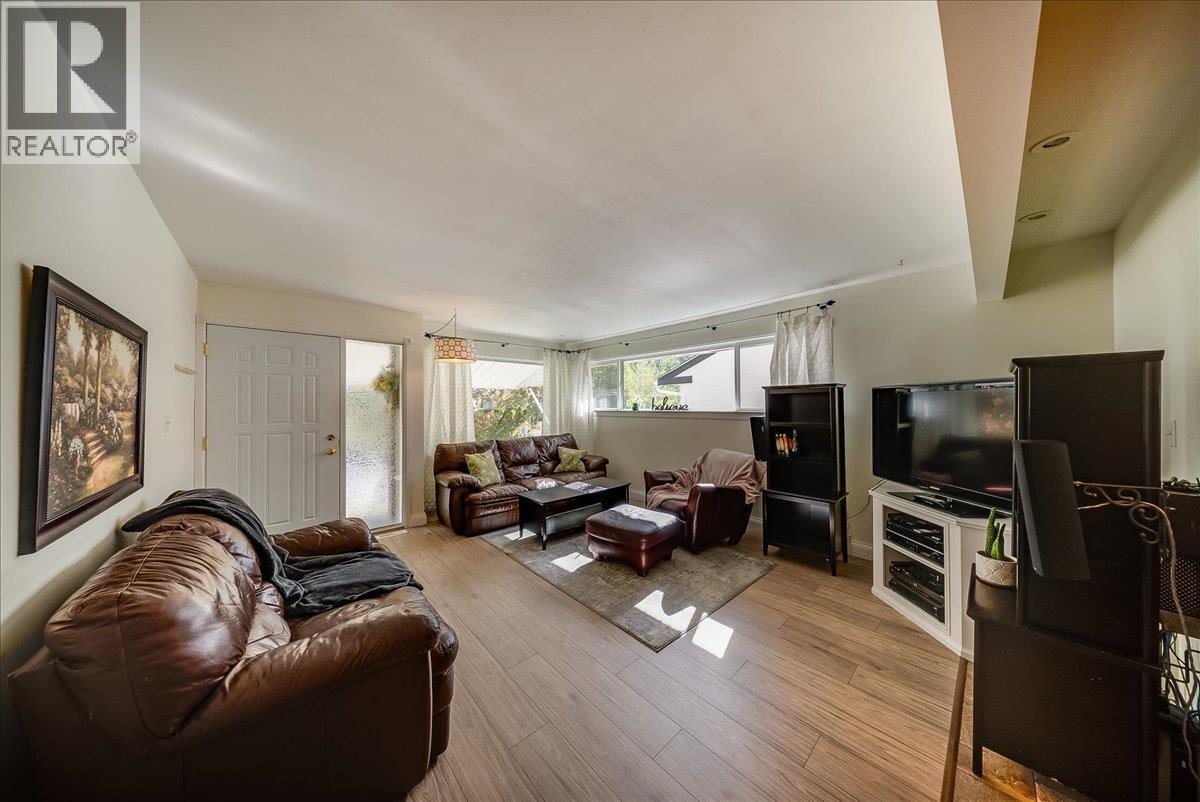 14 Hillside Drive, Trail, British Columbia  V1R 1G5 - Photo 11 - 10401896