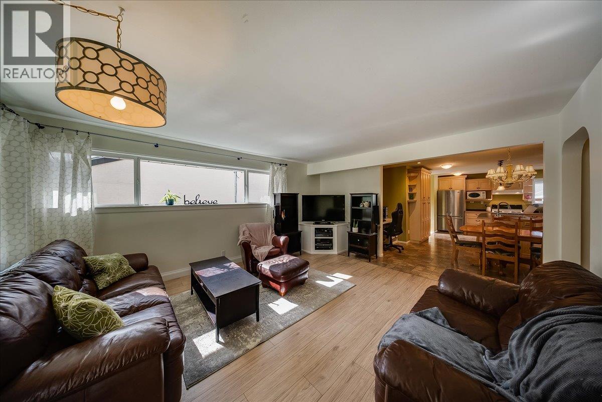 14 Hillside Drive, Trail, British Columbia  V1R 1G5 - Photo 12 - 10401896