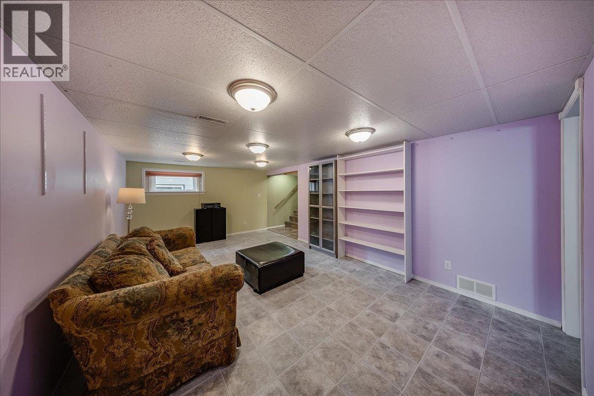 14 Hillside Drive, Trail, British Columbia  V1R 1G5 - Photo 23 - 10401896