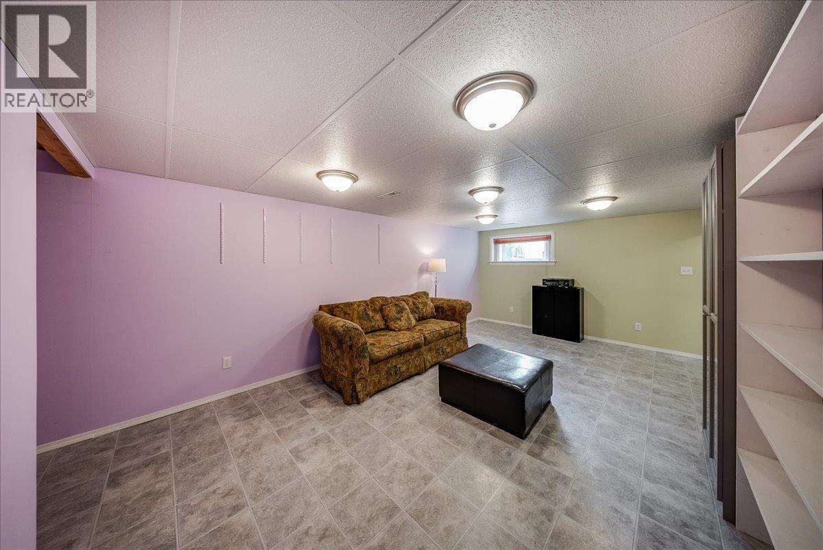 14 Hillside Drive, Trail, British Columbia  V1R 1G5 - Photo 25 - 10401896
