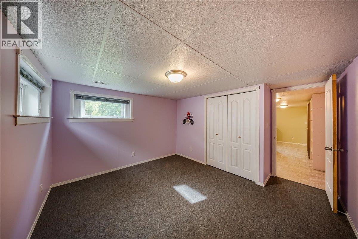 14 Hillside Drive, Trail, British Columbia  V1R 1G5 - Photo 27 - 10401896