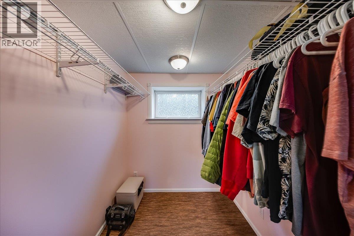14 Hillside Drive, Trail, British Columbia  V1R 1G5 - Photo 31 - 10401896