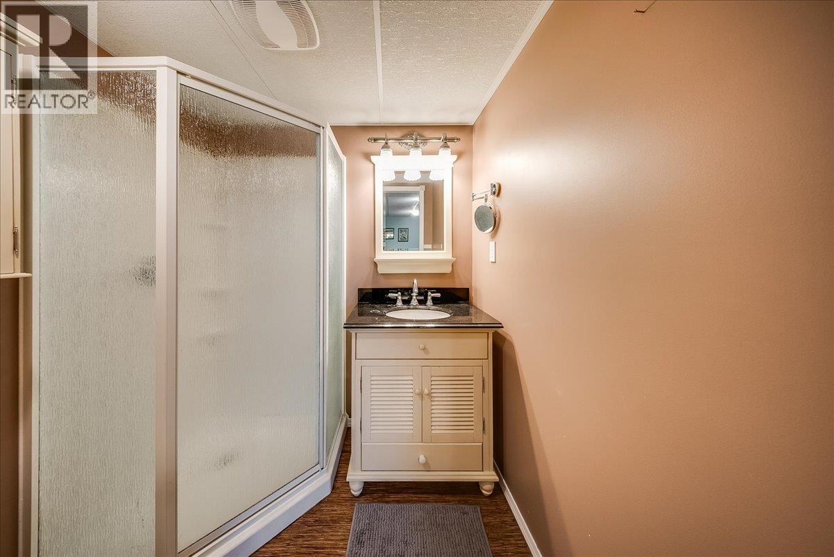 14 Hillside Drive, Trail, British Columbia  V1R 1G5 - Photo 33 - 10401896
