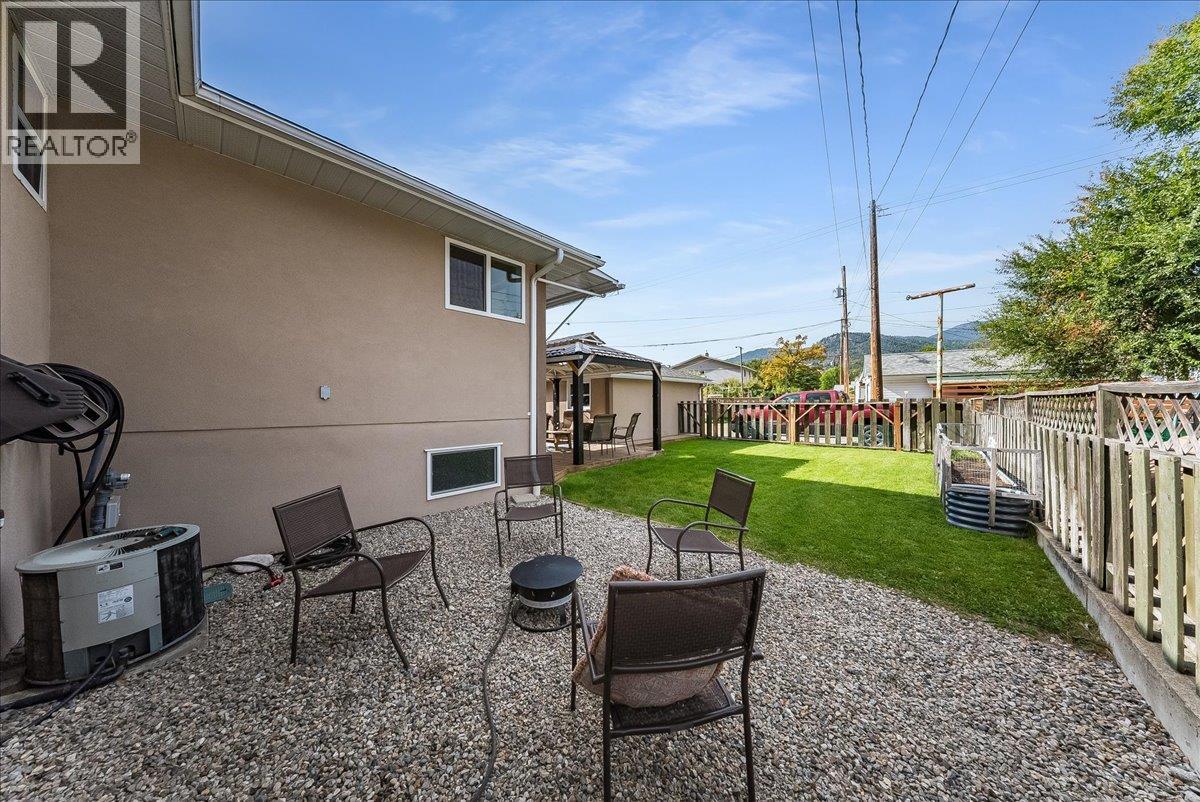 14 Hillside Drive, Trail, British Columbia  V1R 1G5 - Photo 43 - 10401896
