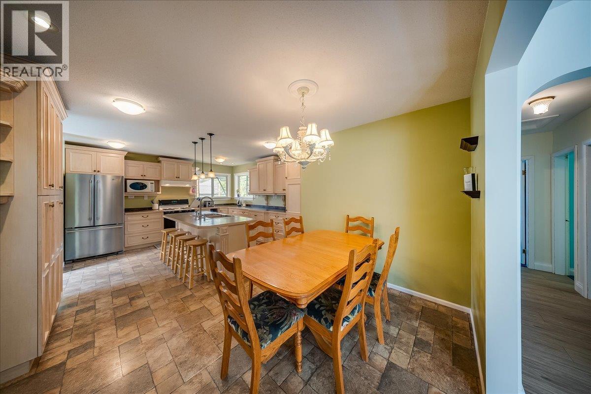 14 Hillside Drive, Trail, British Columbia  V1R 1G5 - Photo 9 - 10401896