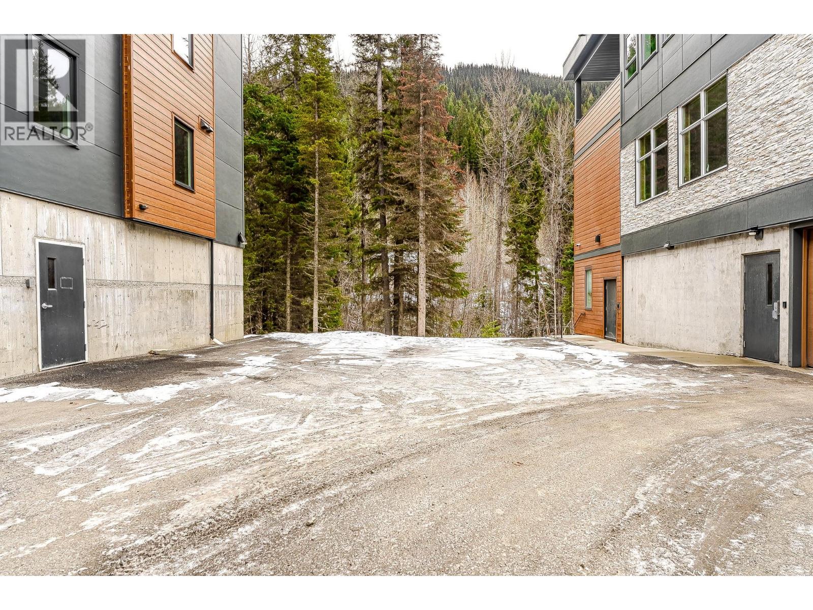 1130 Sun Peaks Road Unit# 136, Sun Peaks, British Columbia  V0E 5N0 - Photo 3 - 10402358