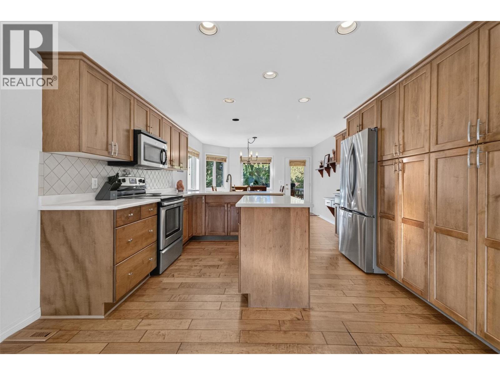 1380 Loseth Drive, Kelowna, British Columbia  V1P 1M8 - Photo 17 - 10402338