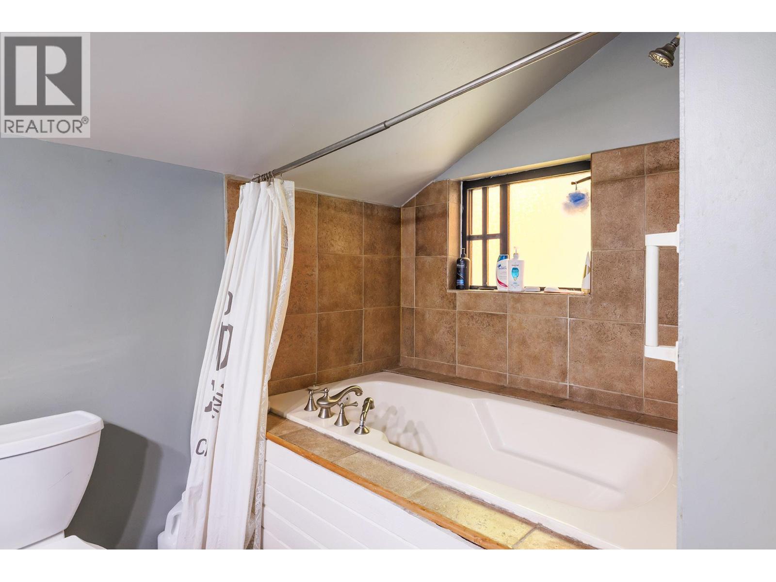 6350 33 Highway Unit# 22, Beaverdell, British Columbia  V0A 1H0 - Photo 12 - 10402317