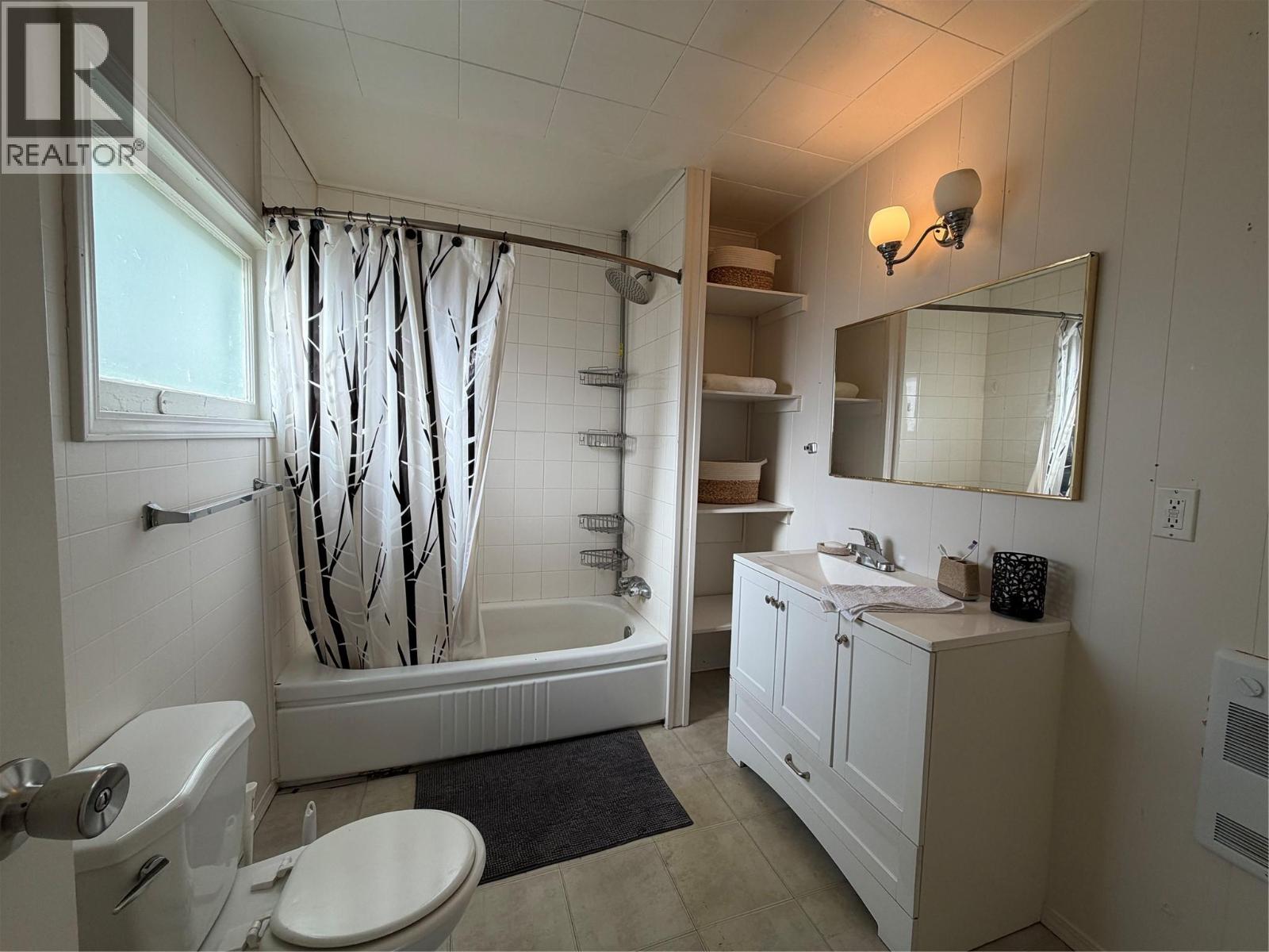 1009 95 Avenue, Dawson Creek, British Columbia  V1G 1H9 - Photo 9 - 10402564