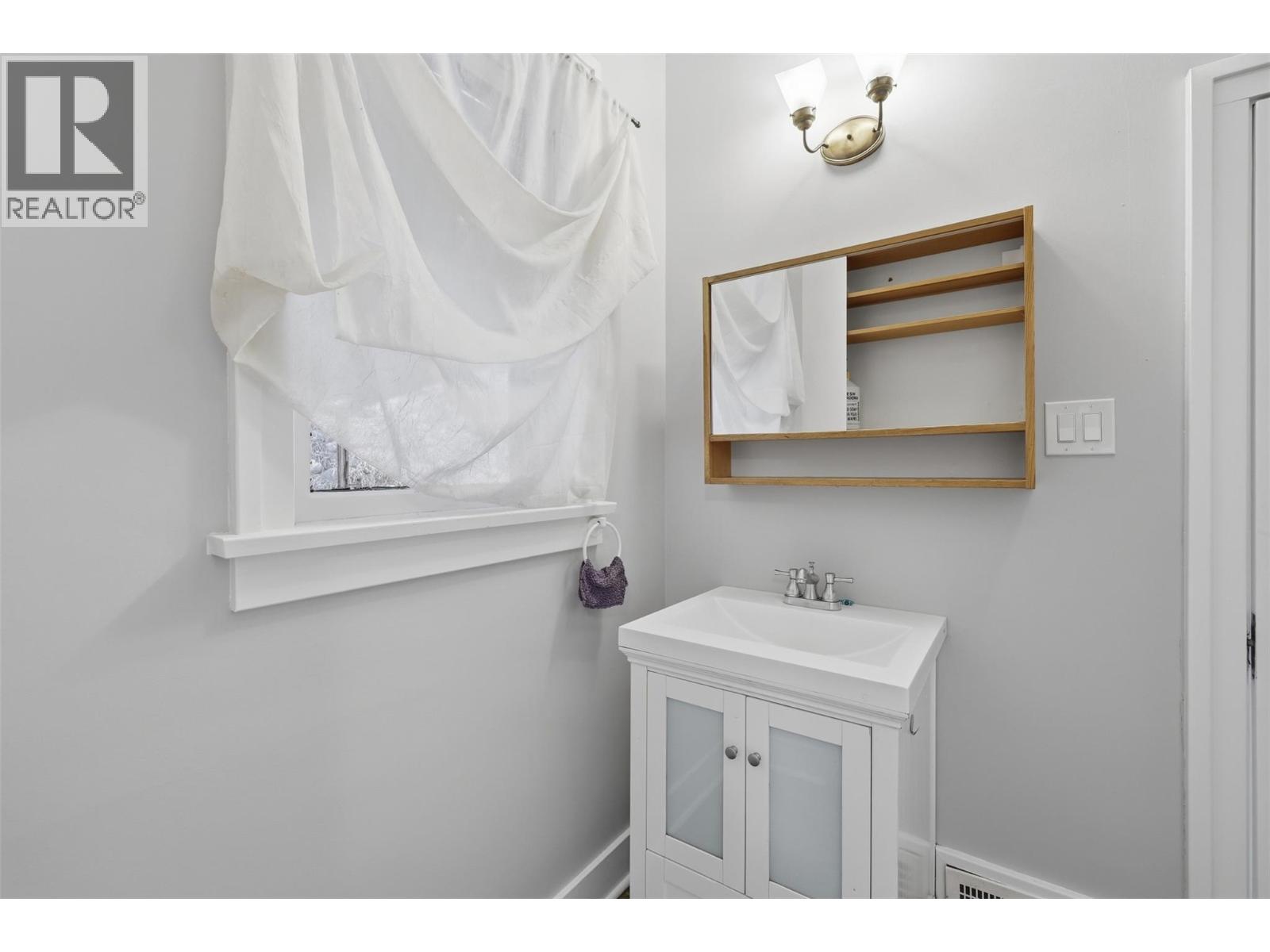 275 Seymour  W Street, Kamloops, British Columbia  V2C 2E7 - Photo 16 - 10402538