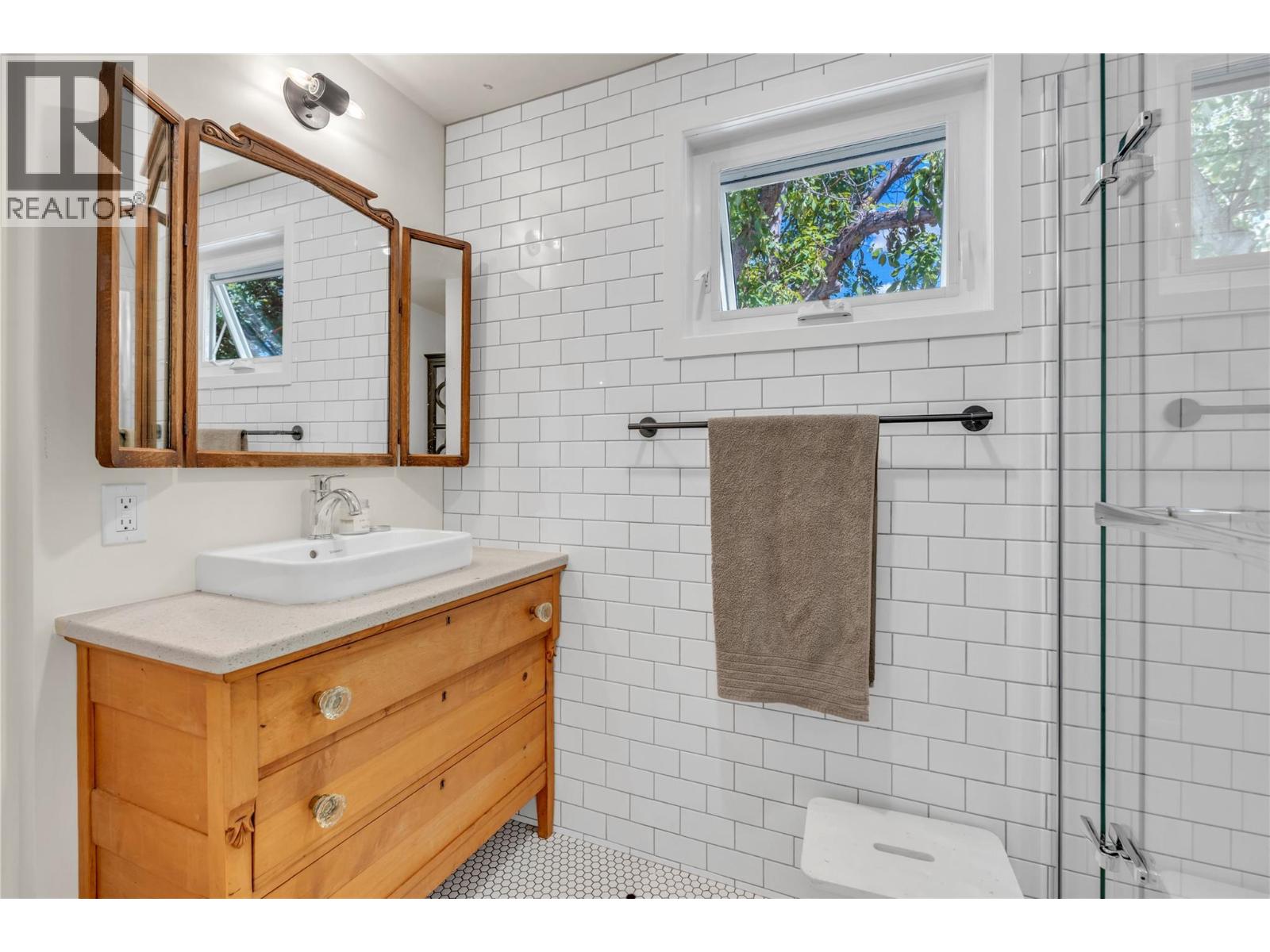 6611 Nixon Road, Summerland, British Columbia  V0H 1Z9 - Photo 33 - 10402415
