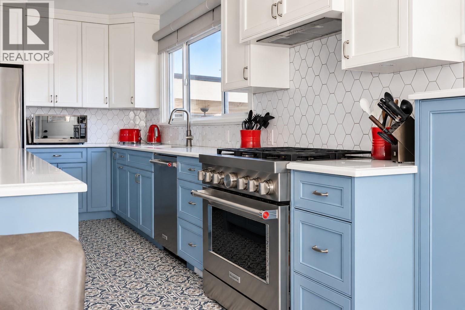 2071 Abbott Street, Kelowna, British Columbia  V1Y 1C5 - Photo 6 - 10402248
