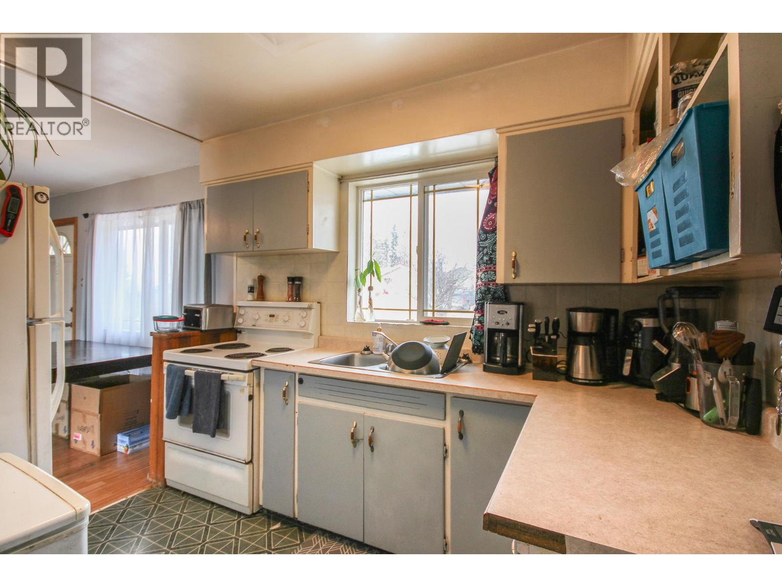 1621 95 Avenue, Dawson Creek, British Columbia  V1G 1K2 - Photo 3 - 10402568